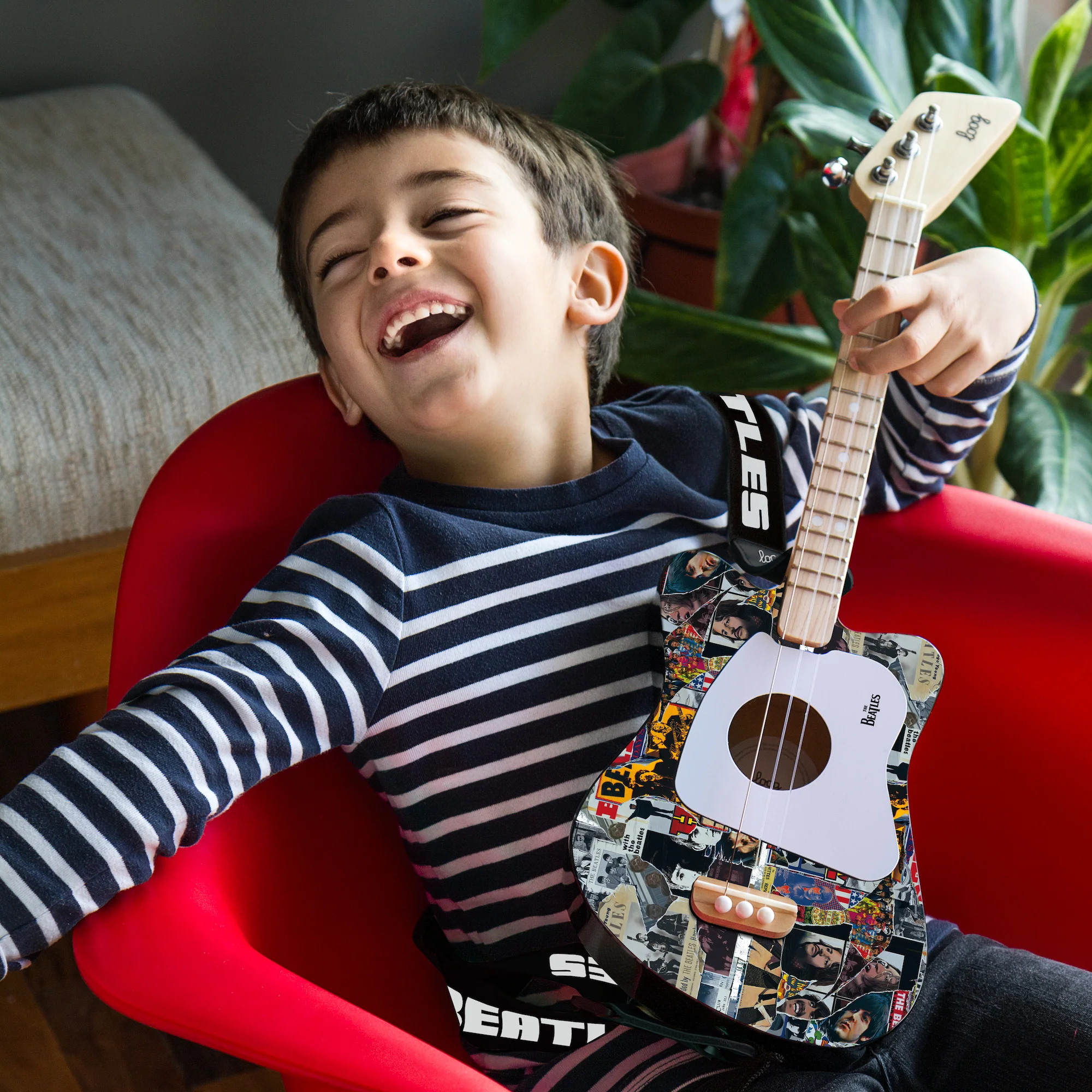 beatles + loog mini guitar (collective) - Image 5
