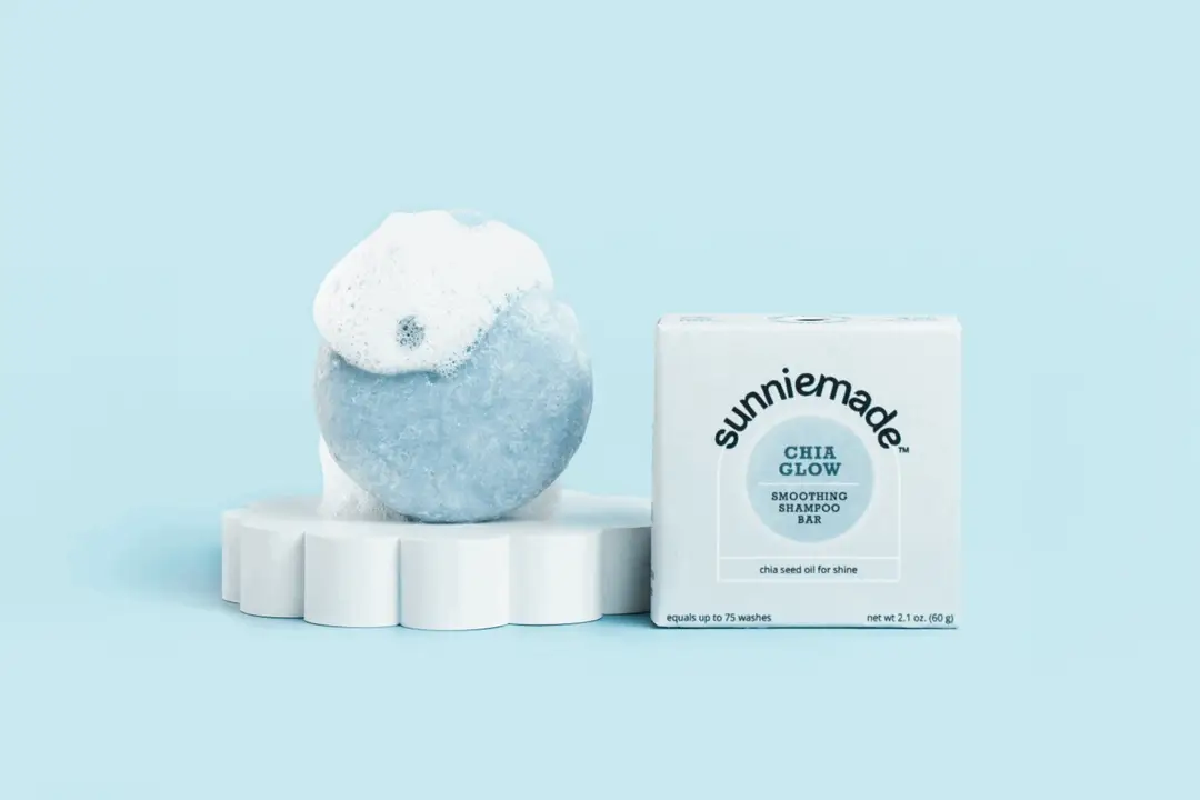 Chia Glow Smoothing Shampoo Bar - Image 3