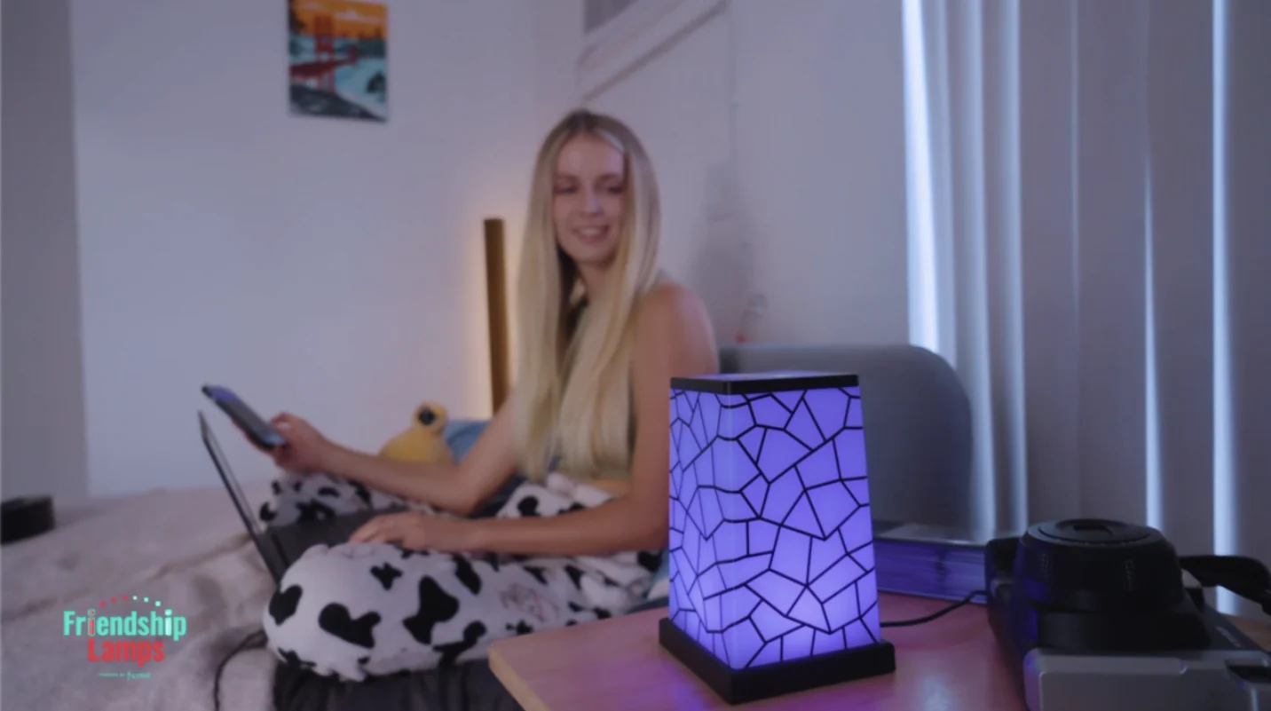 Classic Design Friendship Lamp – Long Distance Wi-Fi Touch Lamp | Stay Connected Anywhere - Image 8