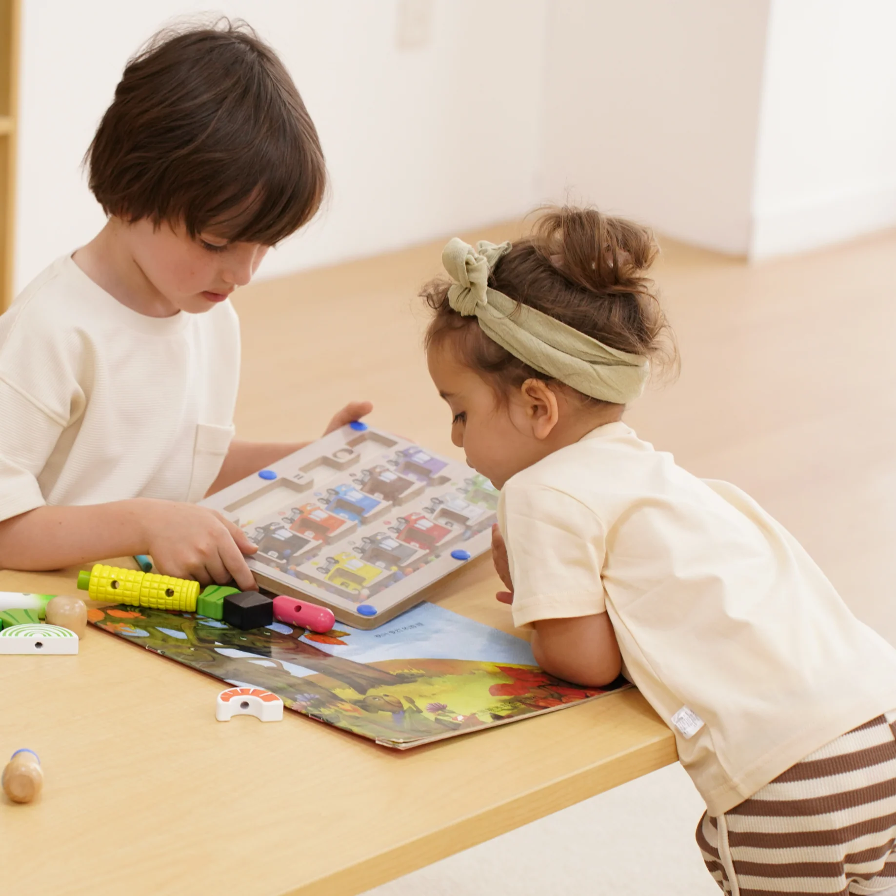 Rectangular Adjustable Kids Table – 13" to 17" Height | Toddler & Preschool Classroom Activity Table - Image 3