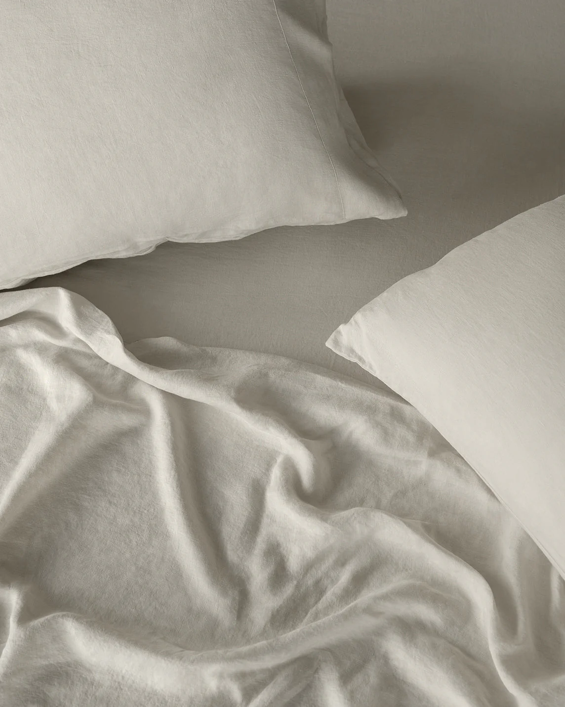 Stonewashed Linen Sheets Set - Image 6