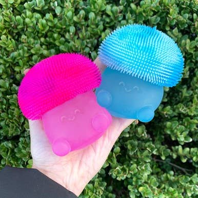 Super Duper Sugar Squisher Toy- Mushroom - Image 4