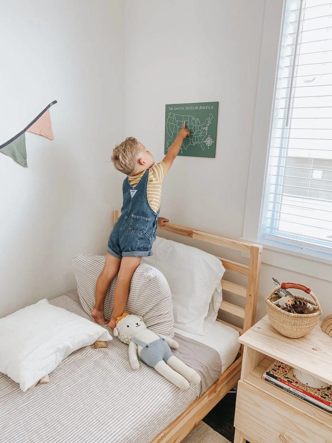 United States Map Trace-n-Erase Chalkboard® (unlabeled) - Image 14